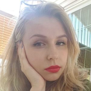 Meet your Posher, Dzana